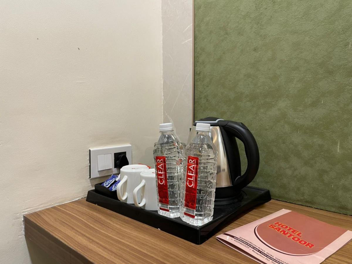 Hotel Santoor Varanasi Exteriör bild